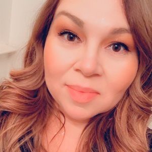 Meet your Posher, Elva